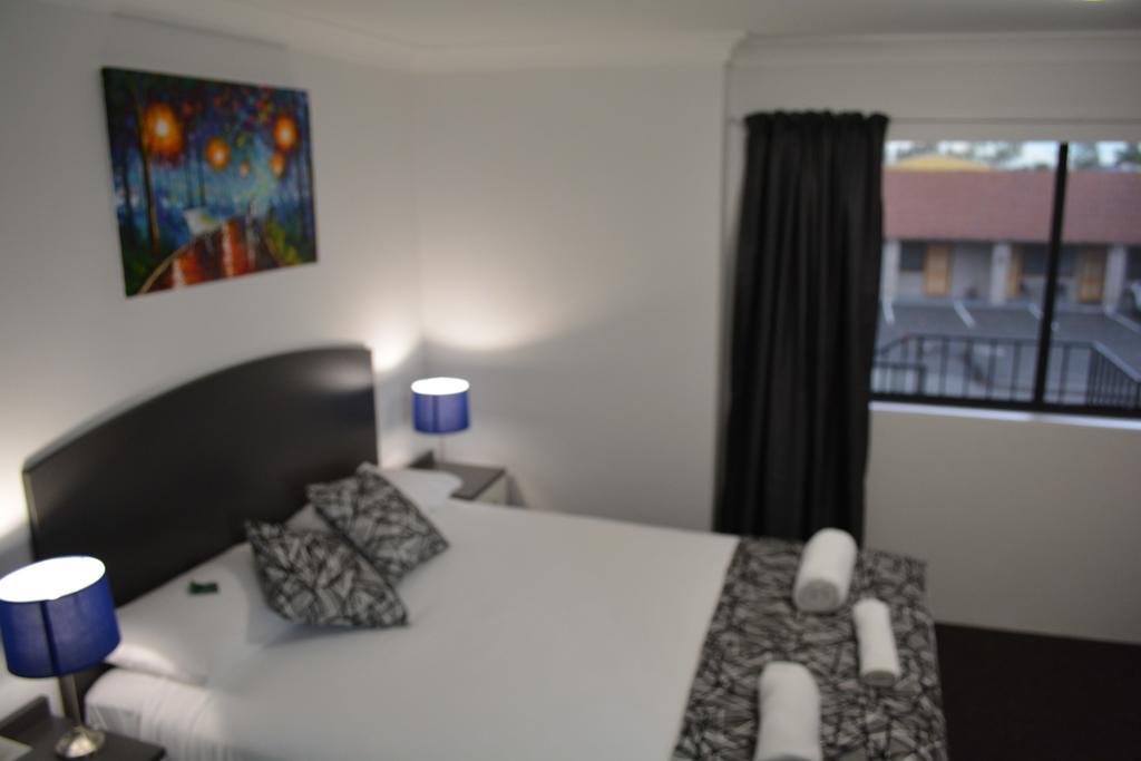 Alabaster Motor Inn Taree Extérieur photo