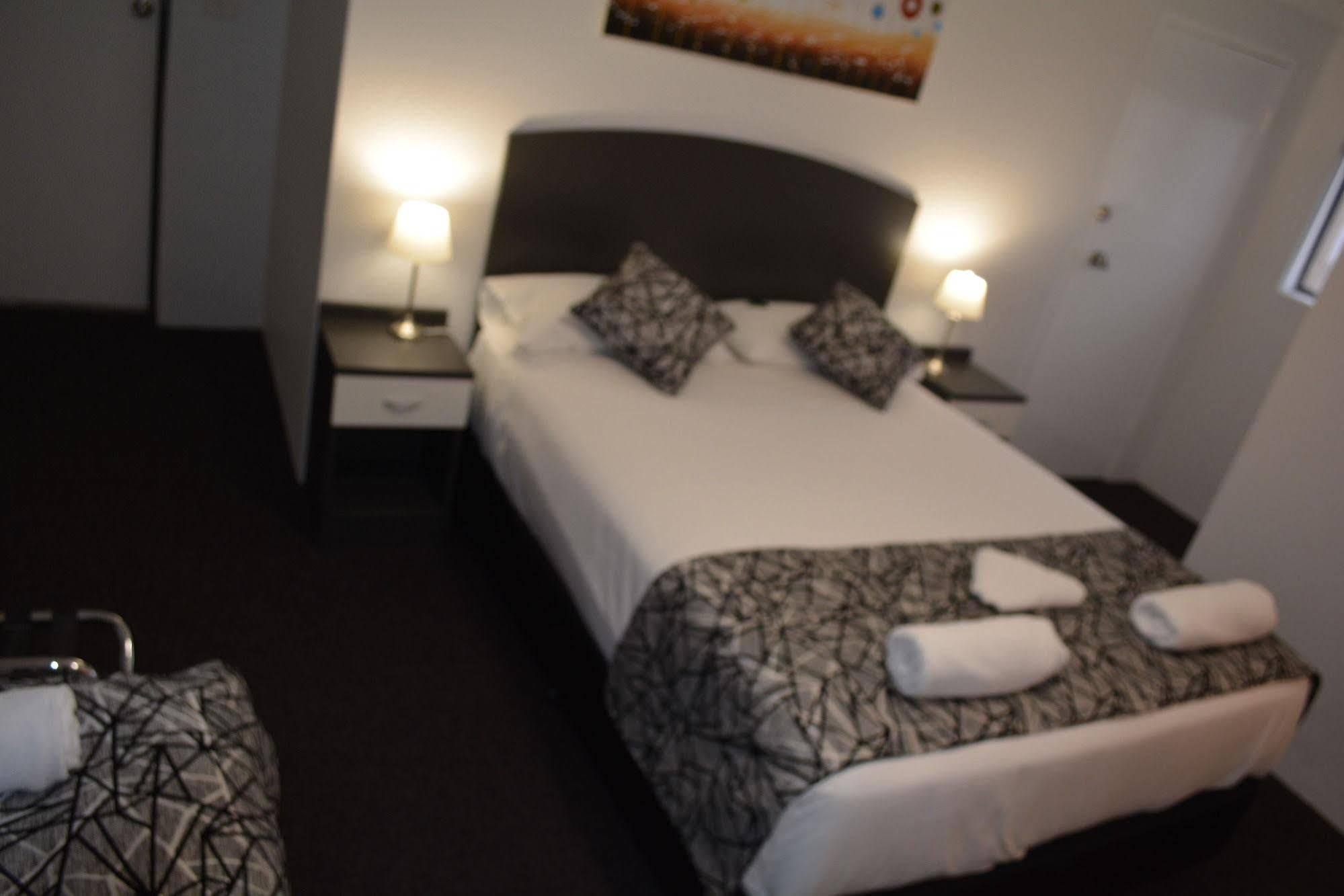 Alabaster Motor Inn Taree Extérieur photo